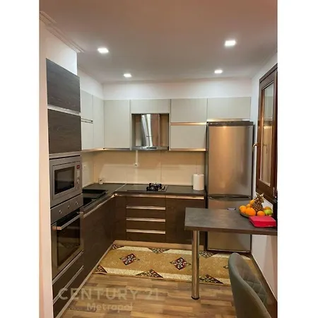 Apartment Quit *